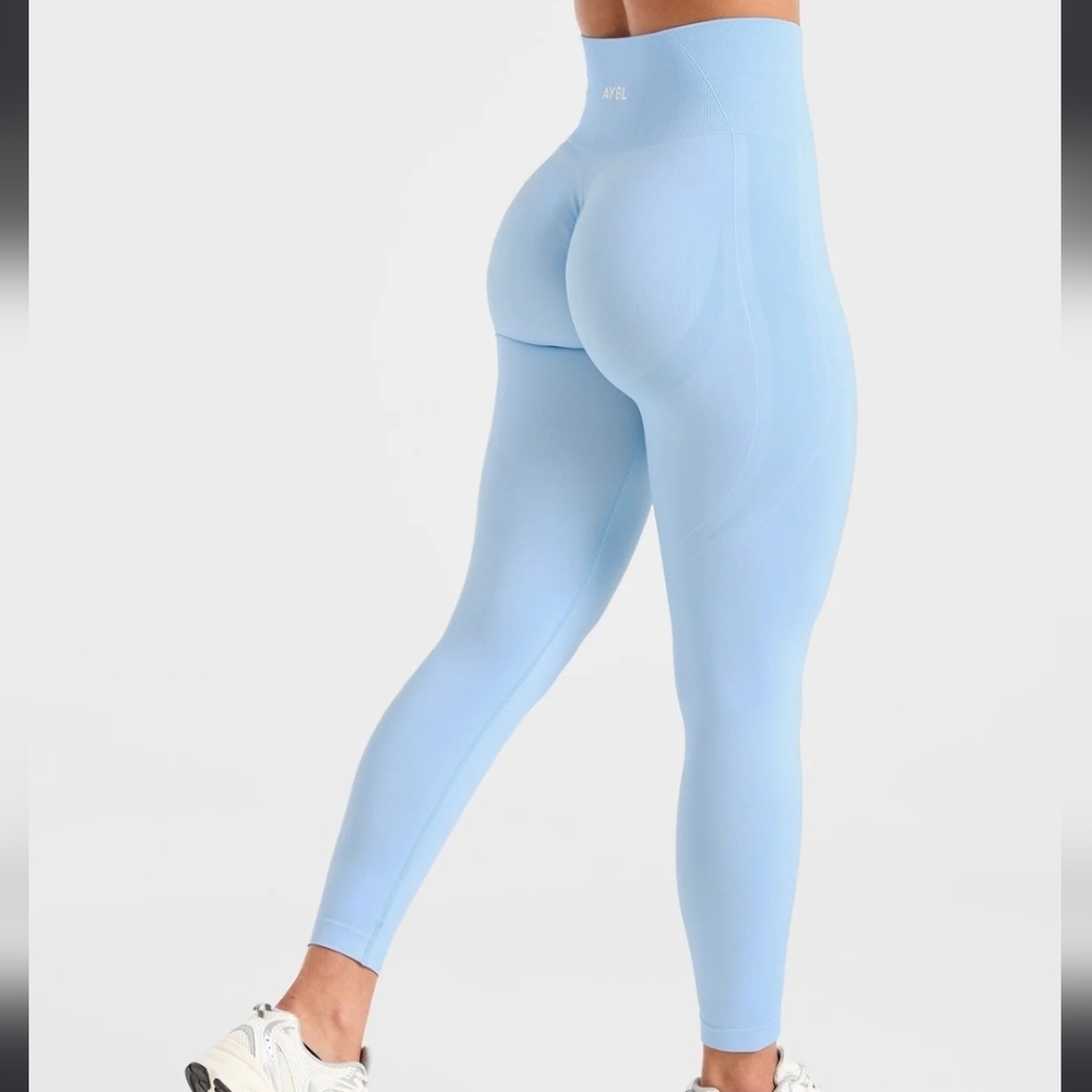 NWOT Aybl Empower Seamless Leggings Powder Blue Sz S